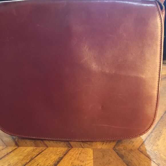 MustDe Cartier Classic Luxury Burgundy Leather Crossbody Bag Good Used Condition - Picture 4 of 16